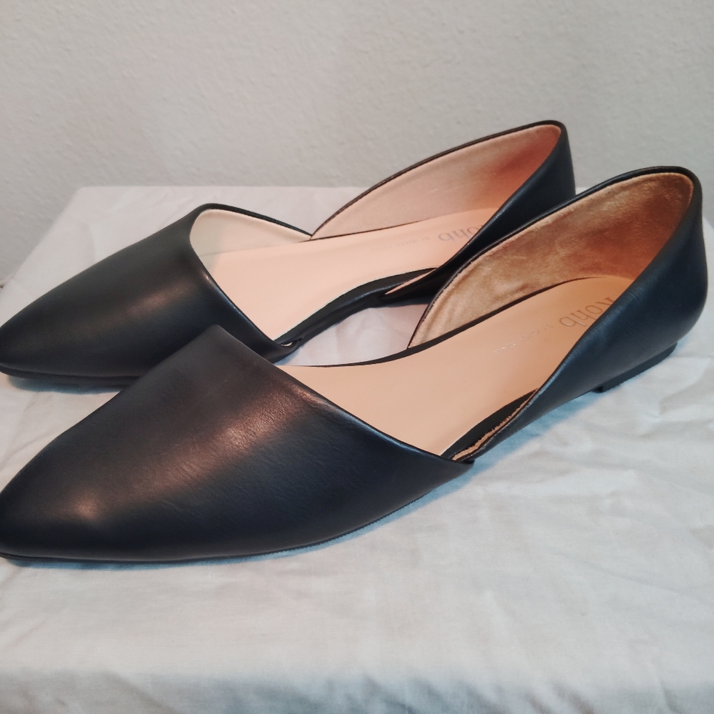 Rohb Size 8 Black flats